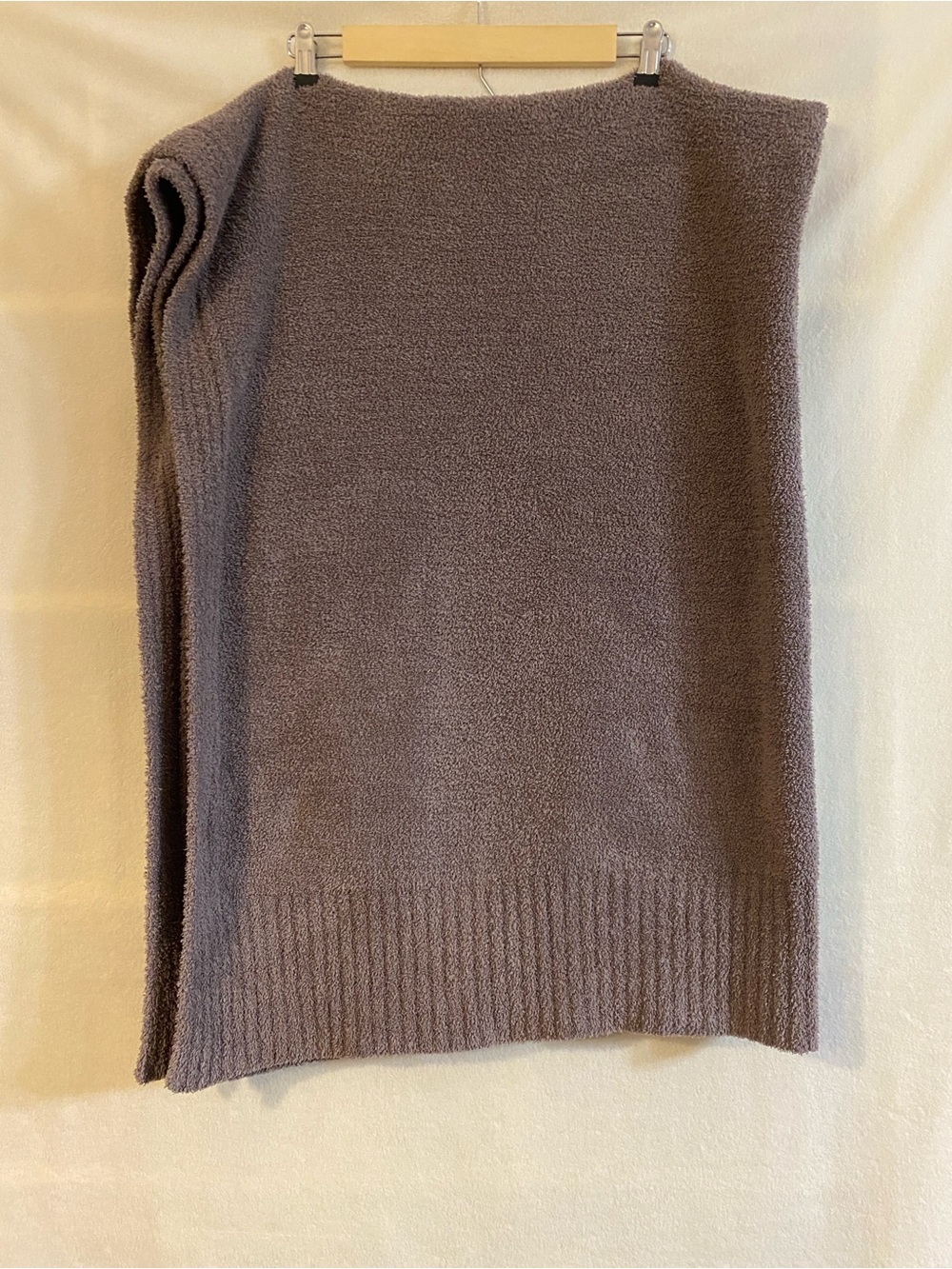 Barefoot Dreams Cozychic 45" x 60" driftwood stacked rib border throw blanket